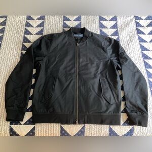 Everlane black bomber jacket size Large